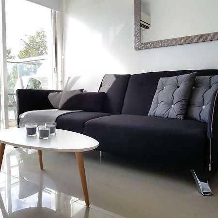 City Pearl - Modern 2 Bed Sea View Apt In City Centre Limassol Extérieur photo
