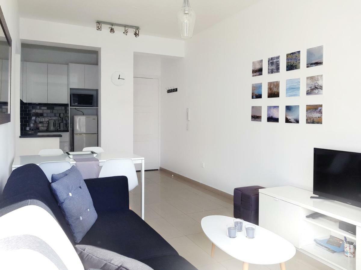 City Pearl - Modern 2 Bed Sea View Apt In City Centre Limassol Extérieur photo
